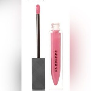 Burberry lip Glow #5 TEA ROSE  New